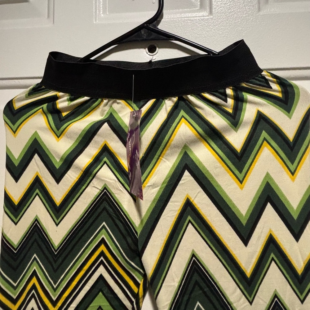 Colorful Chevron Patterned Pants - Picture 5 of 9